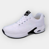 Kristýna: Zapatillas urbanas elegantes para tu comodidad