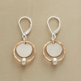 Elegantes pendientes de oro y plata con perlas