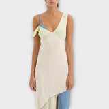 Alora - Vestido midi Thames con detalle de inserción