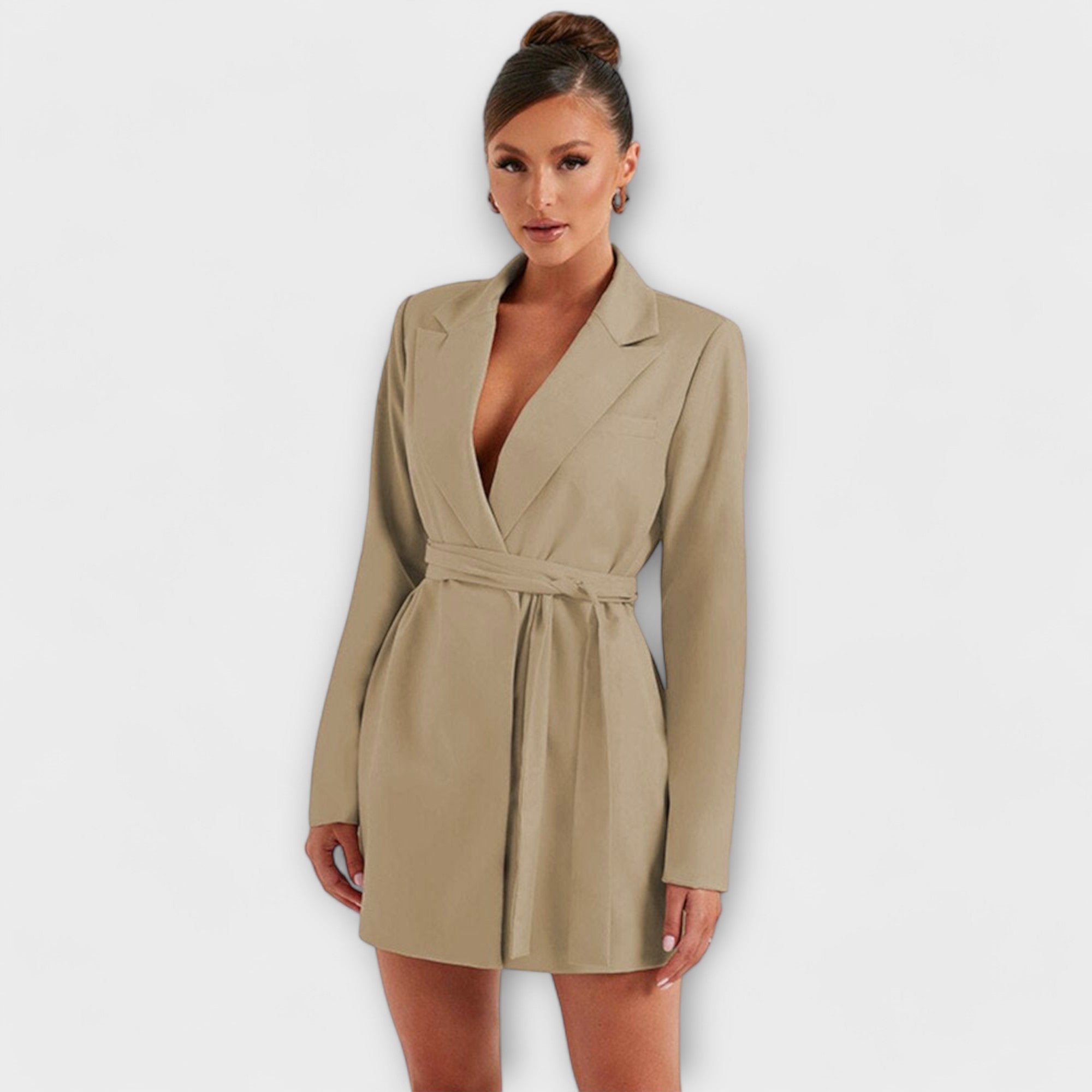 Vestido blazer con escote de pico
