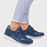 Kristýna | Zapatillas de ante con pedrería decorativa