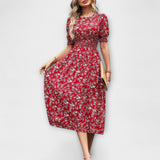 Amelia - Vestido de cuello redondo con estampado floral