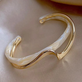 Elegante pulsera de oro