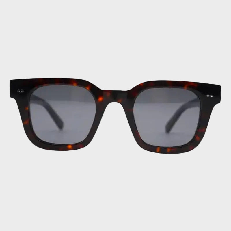 Gafas de sol Clubmaster clásicas elegantes de Karolína