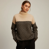 Petra | Elegante cuello alto de mujer con diseño estampado