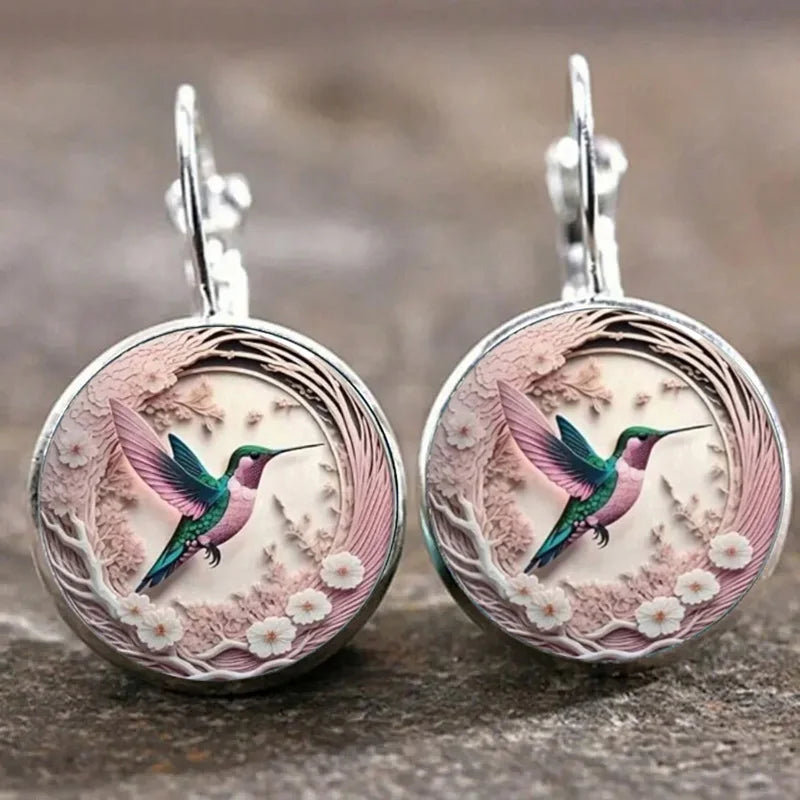 Lunéa™ | Collar con colgante de colibrí bajo cúpula de cristal
