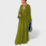 Elegante vestido plisado de manga larga