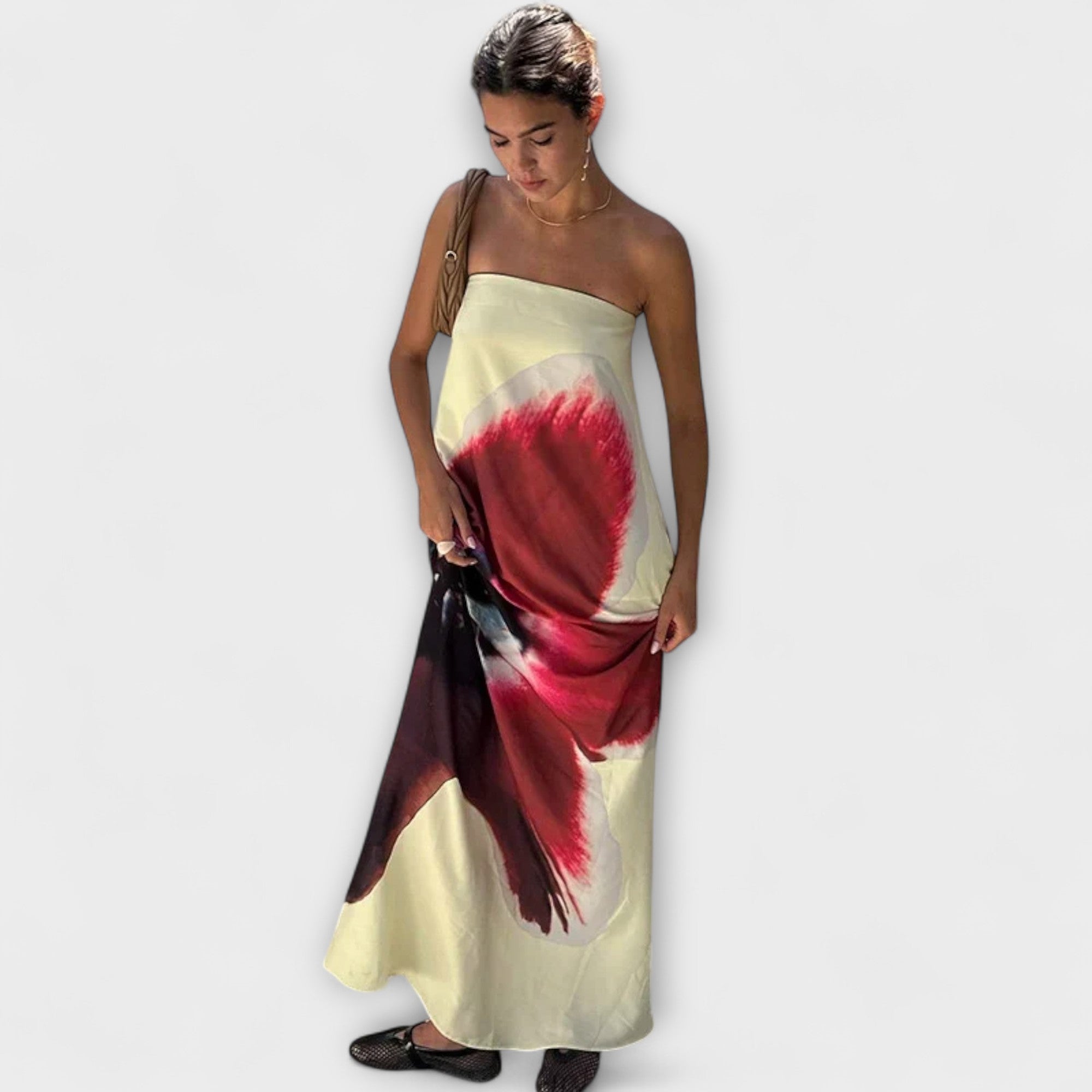 Elegante vestido maxi sin hombros