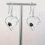 Brisia™ | Pendientes de plata con forma de corazón y huella