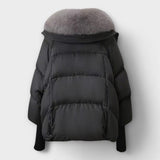 Lucyna - Elegante chaqueta con piel