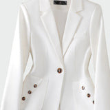 Beáta - Chaqueta de corte encantador