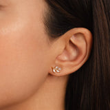 Felicita - Pendientes de oro con detalle de hojas.