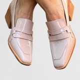Sasha | Mocasines de tacón alto de charol rosa con punta cuadrada